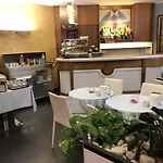 Daunia Szálloda Modena