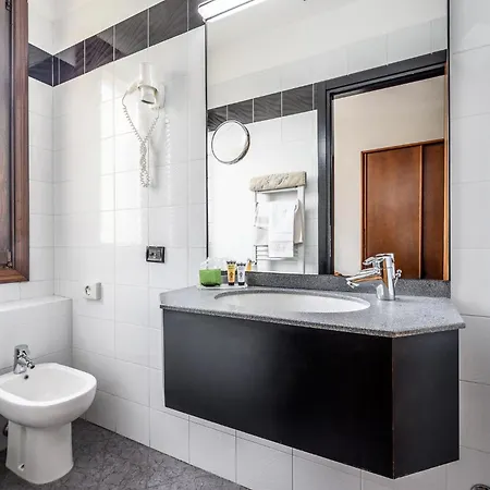 Hotel Daunia Modena
